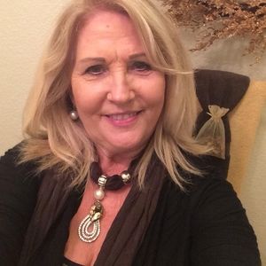 Meet your Posher, Jan’sThis&That